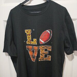 NWOT Men's XL Black Love Football T-Shirt NFL Man's Shirt Summer Short Sleeve